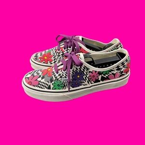 Vans Authentic sneakers with a floral plaid print, size: men's 5.5 / women's 7.0